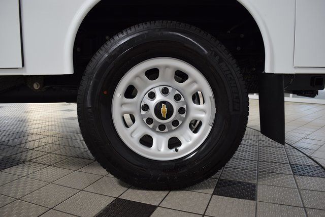 2025 Chevrolet Silverado 3500HD 4WD Double Cab 162" Work Truck - 22868319 - 25