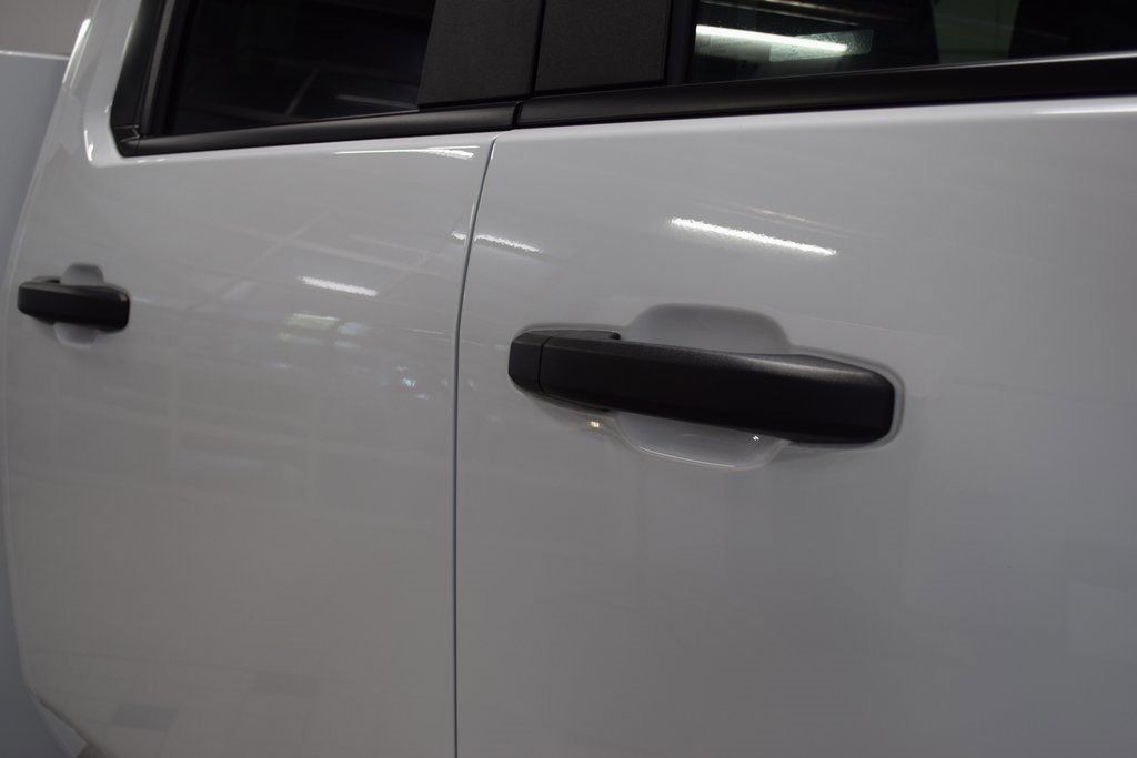 2025 Chevrolet Silverado 3500HD 4WD Double Cab 162" Work Truck - 22945236 - 18