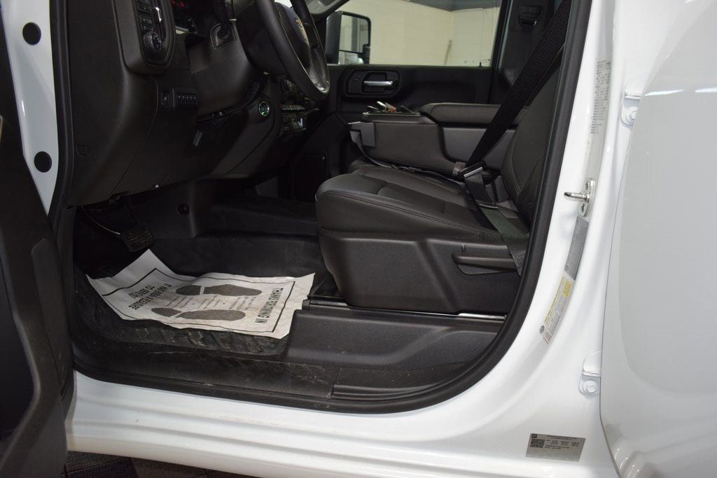 2025 Chevrolet Silverado 3500HD 4WD Double Cab 162" Work Truck - 22945236 - 39