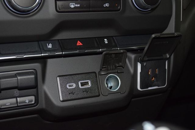 2025 Chevrolet Silverado 3500HD 4WD Double Cab 162" Work Truck - 22959310 - 30