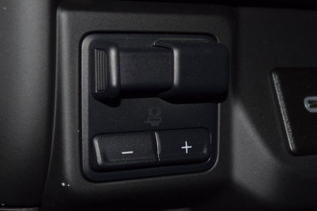 2025 Chevrolet Silverado 3500HD 4WD Double Cab 162" Work Truck - 22959310 - 31