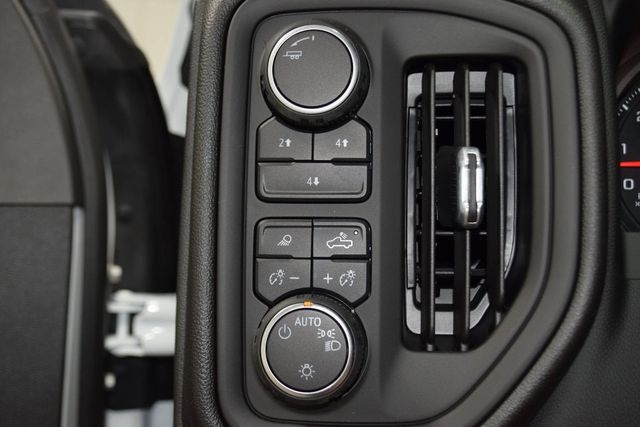 2025 Chevrolet Silverado 3500HD 4WD Double Cab 162" Work Truck - 22959311 - 35