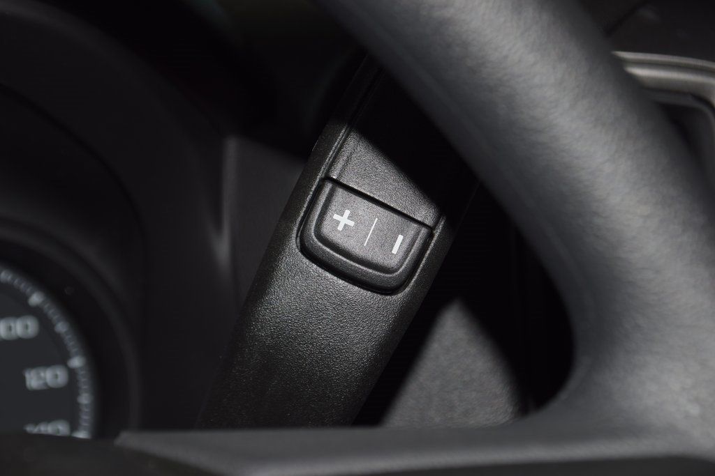 2025 Chevrolet Silverado 3500HD 4WD Double Cab 162" Work Truck - 22959311 - 38