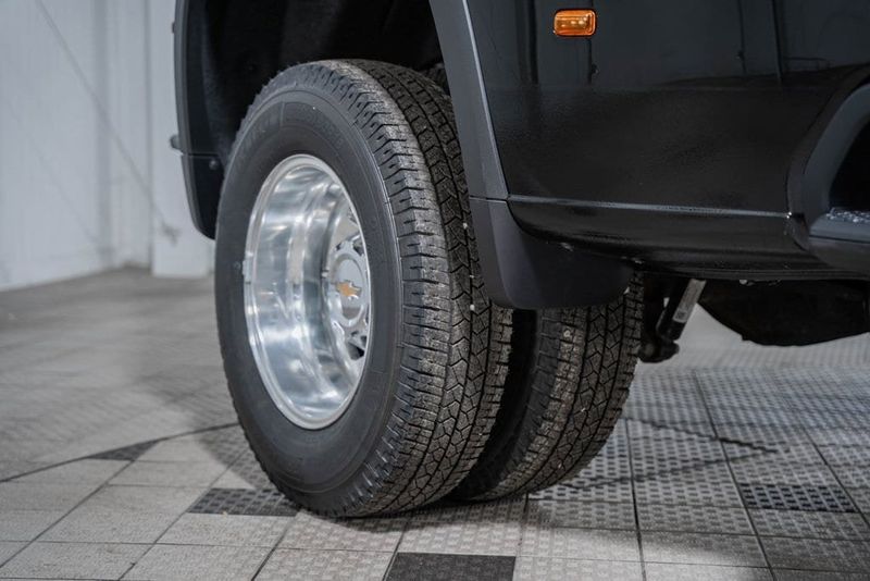 2025 Chevrolet Silverado 3500HD High Country DRW - 22868309 - 16