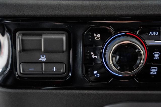 2025 Chevrolet Silverado 3500HD High Country DRW - 22868309 - 26