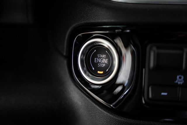 2025 Chevrolet Silverado 3500HD High Country DRW - 22868309 - 27