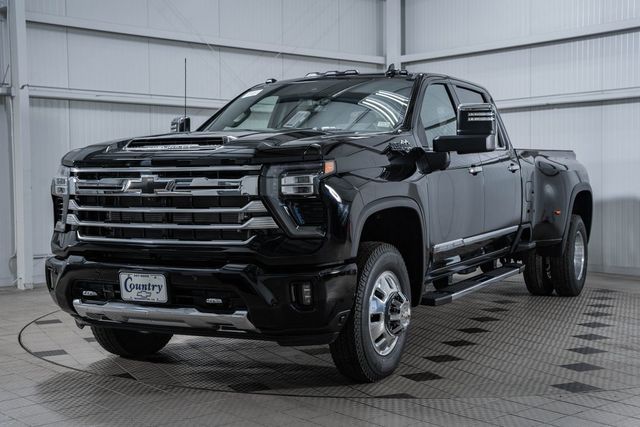 2025 Chevrolet Silverado 3500HD High Country DRW - 22868309 - 2