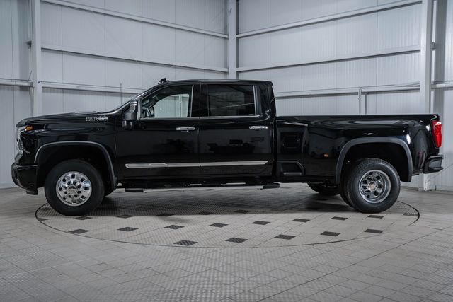 2025 Chevrolet Silverado 3500HD High Country DRW - 22868309 - 4