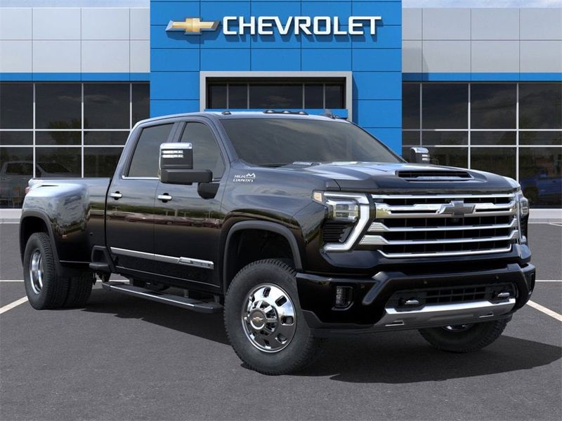 2025 Chevrolet Silverado 3500HD High Country DRW - 22868309 - 56
