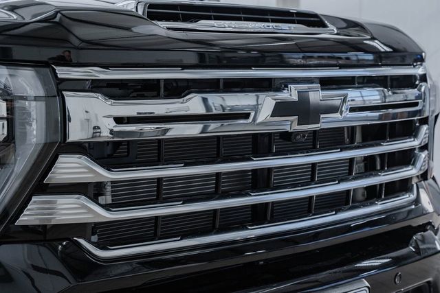 2025 Chevrolet Silverado 3500HD High Country DRW - 22868309 - 8