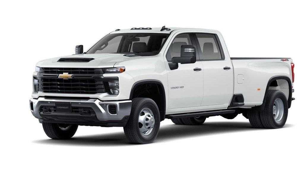 2025 Chevrolet Silverado 3500HD photo 2