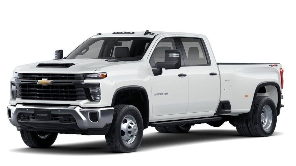 2025 Chevrolet Silverado 3500HD photo 3