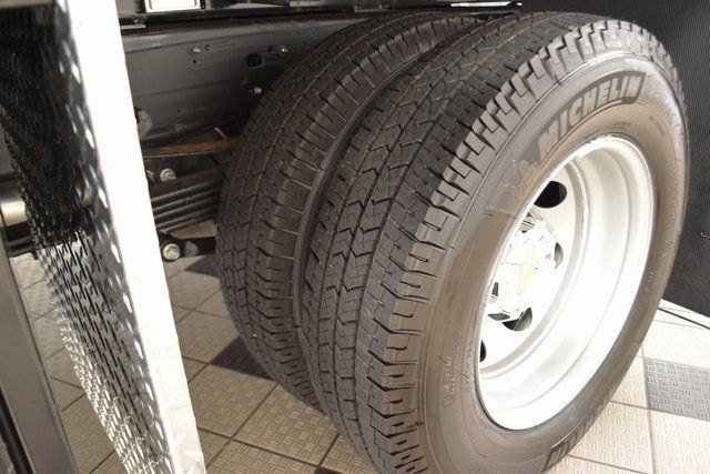 2025 Chevrolet Silverado 3500HD CC  - 22868328 - 17