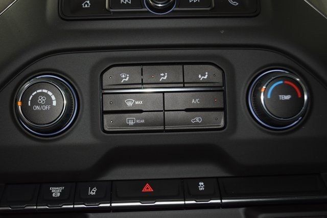 2025 Chevrolet Silverado 3500HD CC  - 22868328 - 24