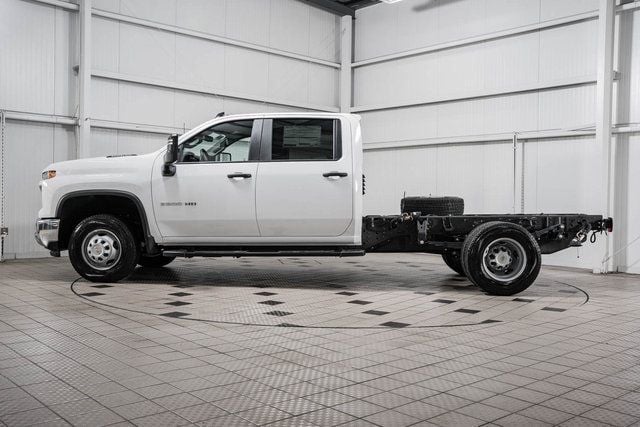 2025 Chevrolet Silverado 3500HD CC 2WD Crew Cab 177" WB, 60" CA Work Truck - 22552741 - 3