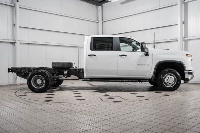 2025 Chevrolet Silverado 3500HD CC 2WD Crew Cab 177" WB, 60" CA Work Truck - 22552741 - 7