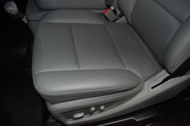 2025 Chevrolet Silverado 6500HD Work Truck photo 23