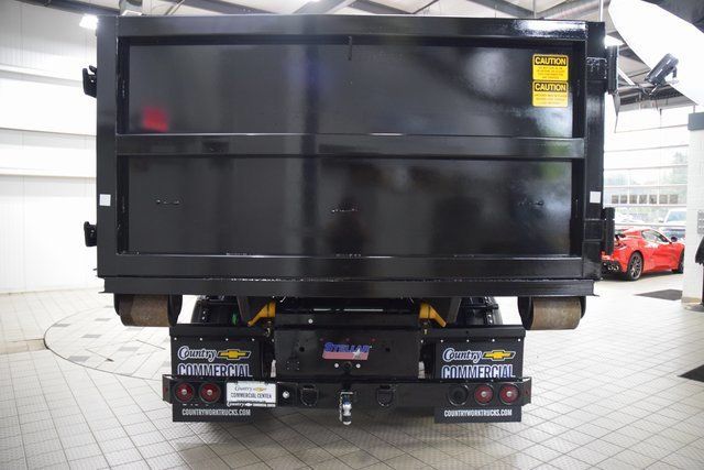 2025 Chevrolet Silverado 6500HD Work Truck photo 4