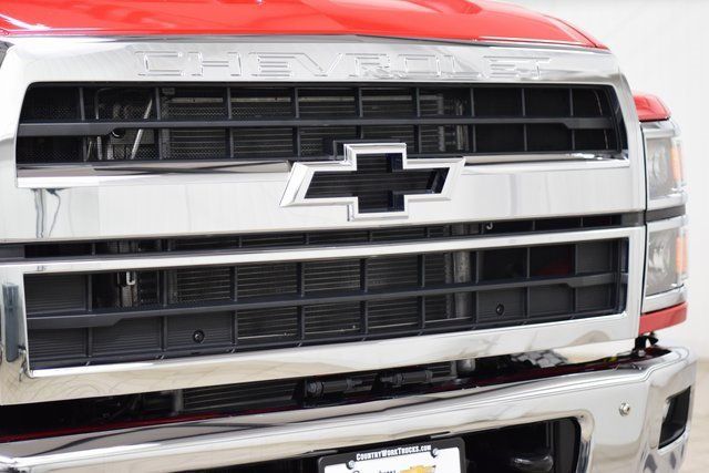 2025 Chevrolet Silverado 6500HD Work Truck photo 5