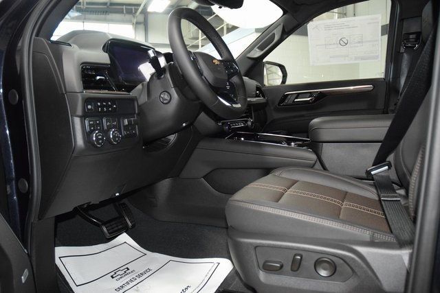 2025 Chevrolet Suburban 4WD 4dr High Country - 22900009 - 38
