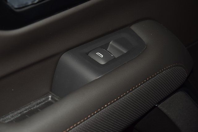 2025 Chevrolet Suburban 4WD 4dr High Country - 22900009 - 44