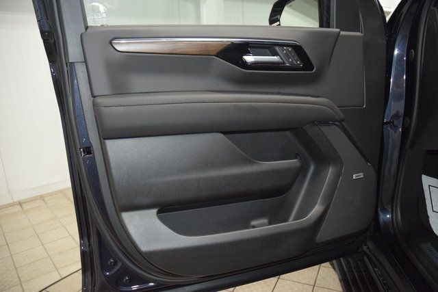 2025 Chevrolet Suburban 4WD 4dr High Country - 22900009 - 46