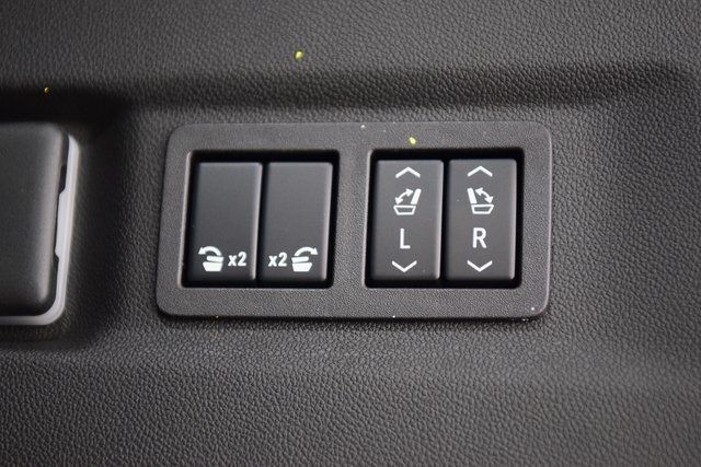 2025 Chevrolet Suburban 4WD 4dr Premier - 22900044 - 23