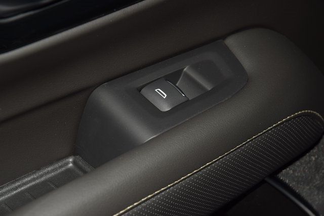 2025 Chevrolet Suburban 4WD 4dr Premier - 22900044 - 44