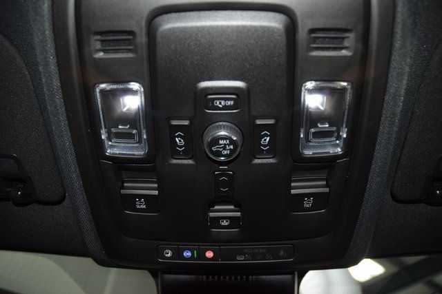 2025 Chevrolet Suburban 4WD 4dr Premier - 22900044 - 50