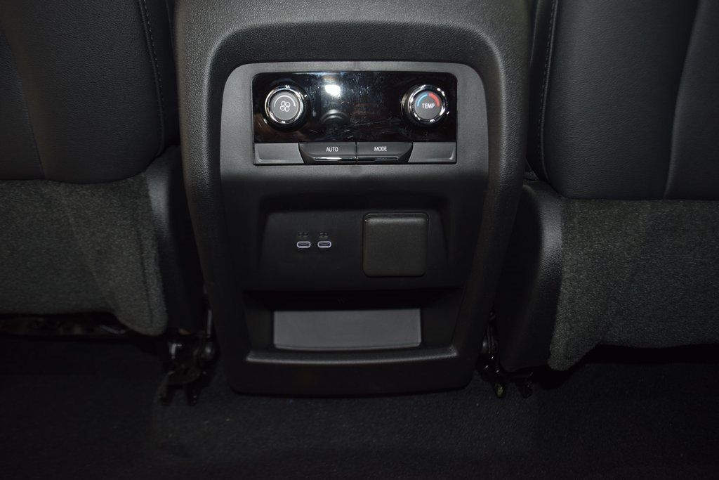 2025 Chevrolet Traverse AWD 4dr LT w/2LT - 22872732 - 42