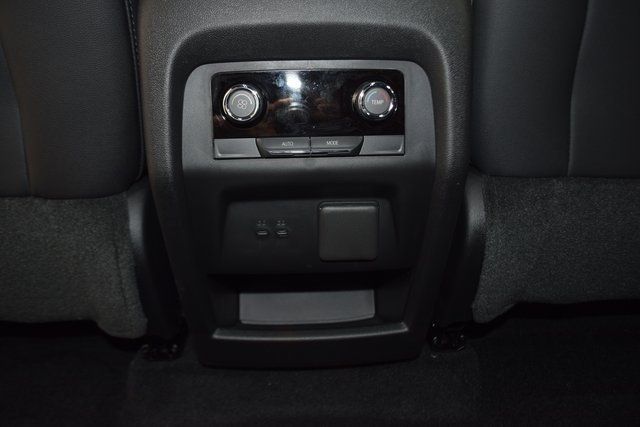 2025 Chevrolet Traverse AWD 4dr LT w/2LT - 22879328 - 40