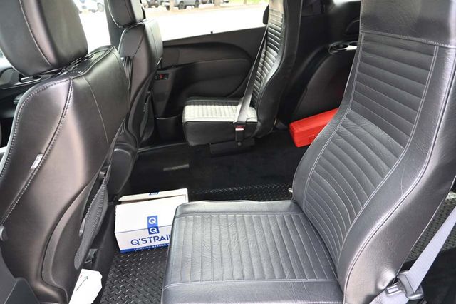 2025 Chrysler Voyager LX FWD - 22988984 - 24