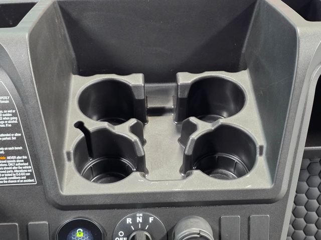 2025 E-Z-GO RXV 2+2 ELiTE 2.2  - 22967872 - 17