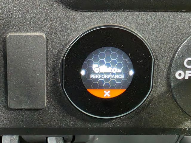 2025 E-Z-GO RXV 2+2 ELiTE 2.2  - 22967872 - 18