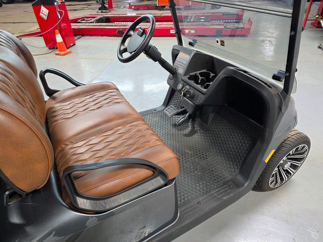 2025 E-Z-GO RXV 2+2 ELiTE 4.2 TWIN PACK  - 22967889 - 20