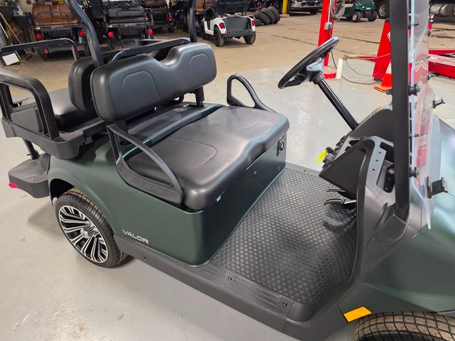 2025 E-Z-GO VALOR 4  - 22967890 - 17