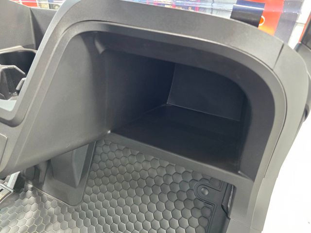 2025 E-Z-GO VALOR 4  - 22967890 - 19