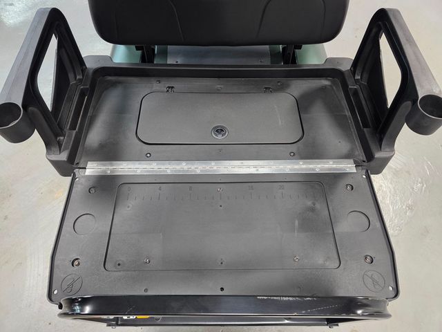 2025 E-Z-GO VALOR 4  - 22967890 - 23