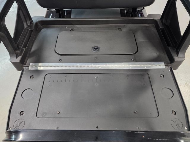 2025 E-Z-GO VALOR 4  - 22967907 - 23