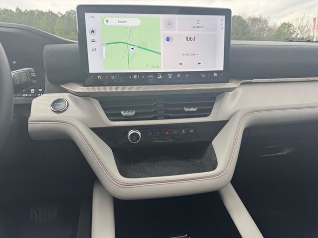 2025 Ford Explorer Active 4WD - 22953684 - 17