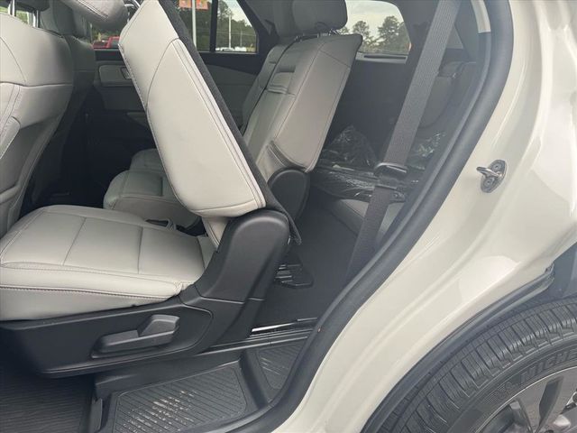 2025 Ford Explorer Active 4WD - 22953684 - 29
