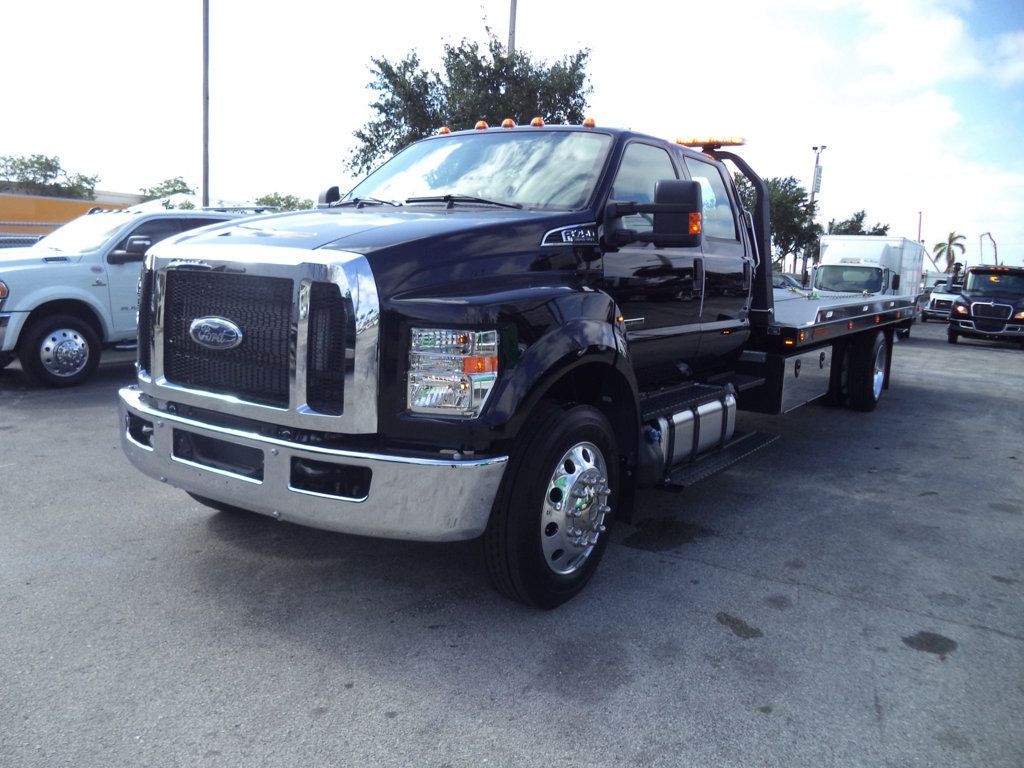 2025 Ford F750 w/ 22' JerrDan 6 Ton Dual Angled Shark Carrier Rollback - 22434603 - 1