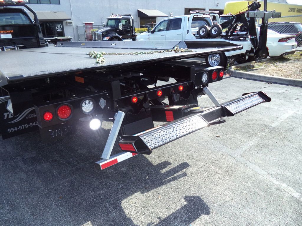 2025 Ford F750 w/ 22' JerrDan 6 Ton Dual Angled Shark Carrier Rollback - 22434603 - 31