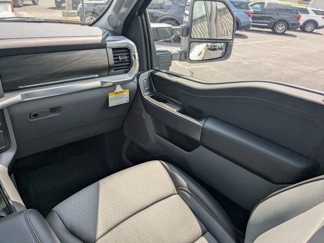 2025 Ford F-150 Crew Cab Pickup - 22919054 - 14