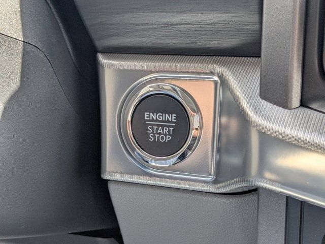 2025 Ford F-150 Crew Cab Pickup - 22919054 - 23