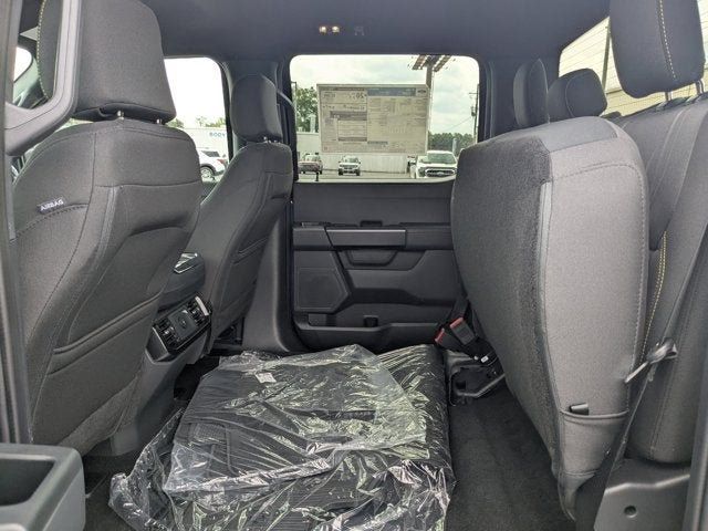 2025 Ford F-150 STX 4WD SuperCrew 5.5' Box - 22920621 - 11