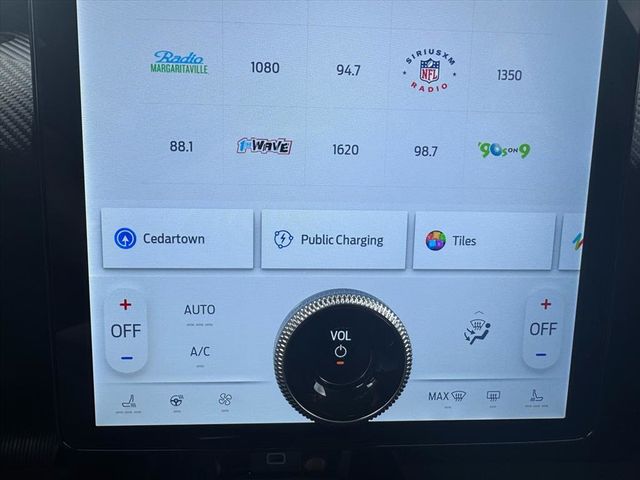 2025 Ford Mustang Mach-E Select AWD - 22957558 - 16