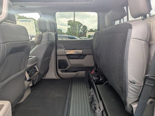 2025 Ford Super Duty F-350 DRW 4D Crew Cab - 22907733 - 12