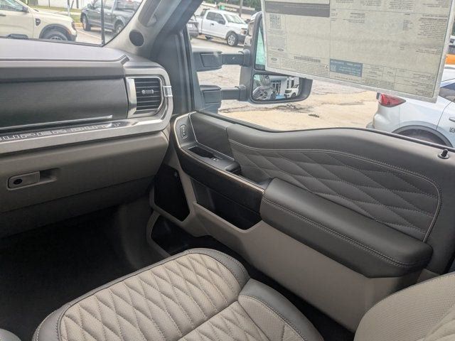 2025 Ford Super Duty F-350 DRW 4D Crew Cab - 22907733 - 15