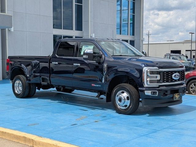 2025 Ford Super Duty F-350 DRW 4D Crew Cab - 22907733 - 1